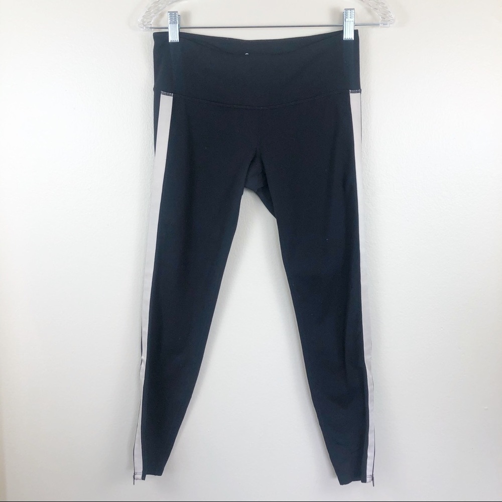 Athleta Zipper Hem Black Crop Leggings